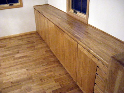 �΂ߏォ��@�V�̓I�[�N�̏W����